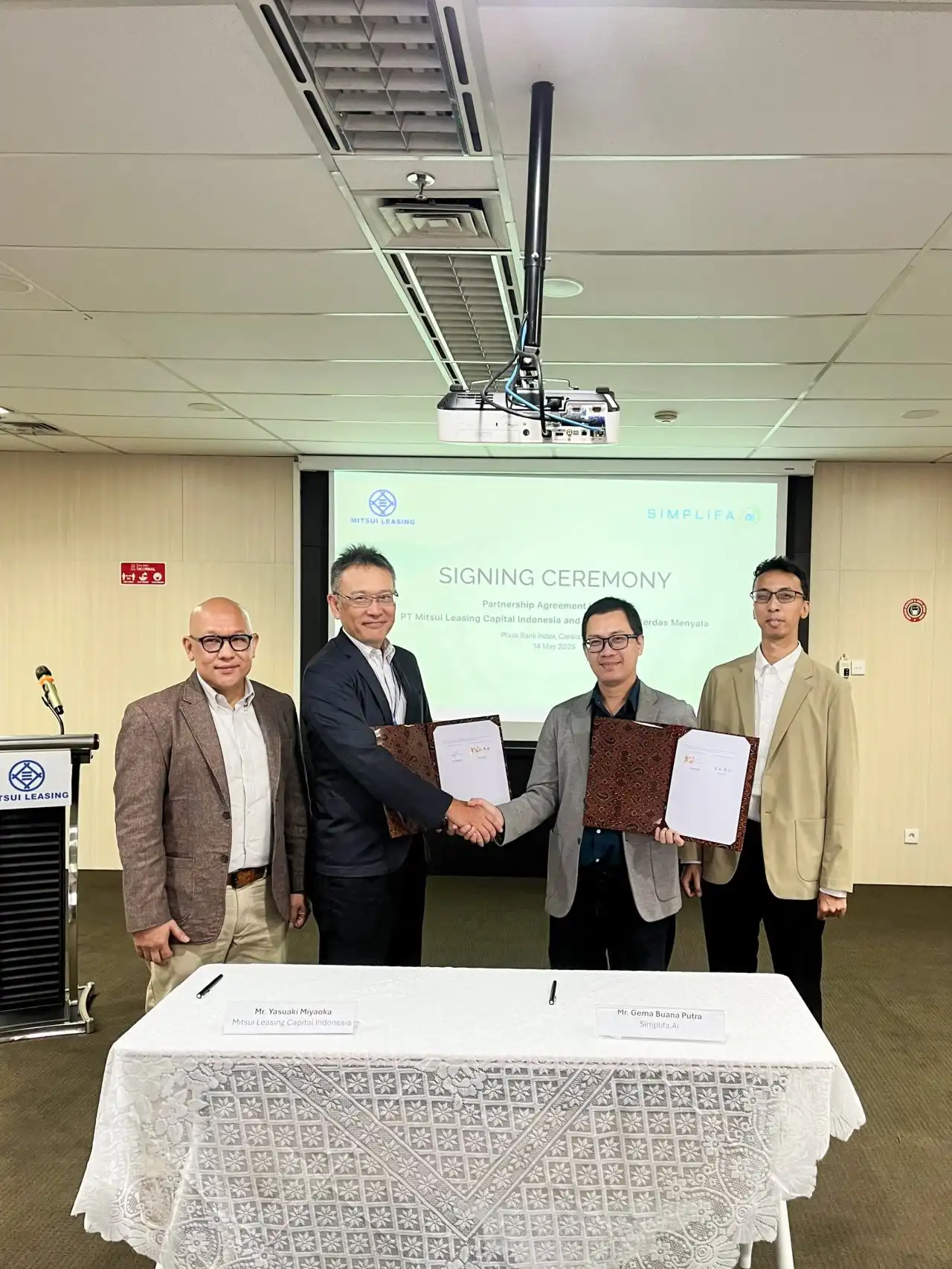 Mitsui Leasing x Simplifa.AI